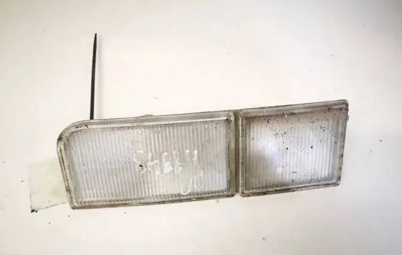 Volkswagen PASSAT B4 Front reflector 125083b 12-5083b