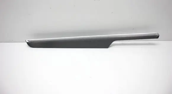 Porsche Macan (95B) Front door card panel trim 95B867409AA