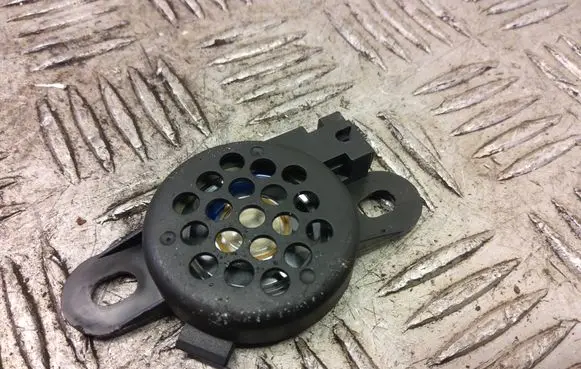 Audi Q5 SQ5 Parking PDC sensor speaker 8E0919279