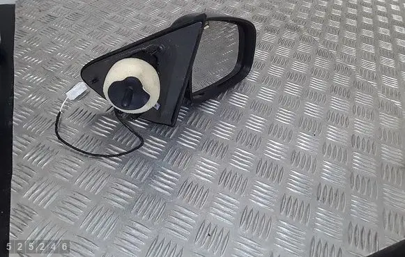 Renault Sandero II Front door electric wing mirror E9036965