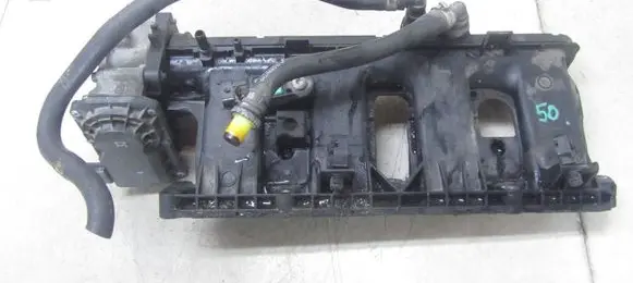 Nissan Juke I F15 Intake manifold 140036109R