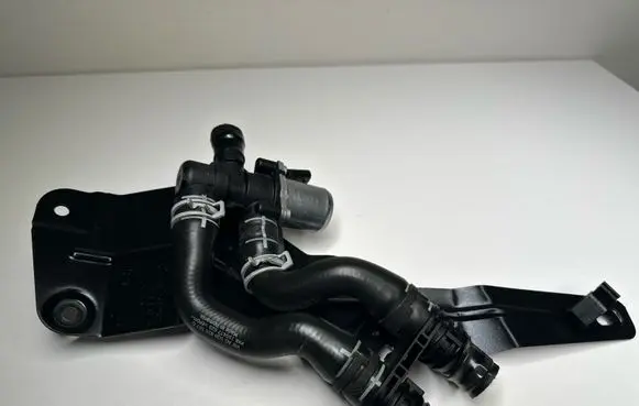 Audi Q3 F3 Coolant heater control valve 5Q0906457C