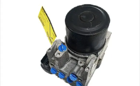 Toyota RAV 4 (XA20) ABS Pump 44540-42020