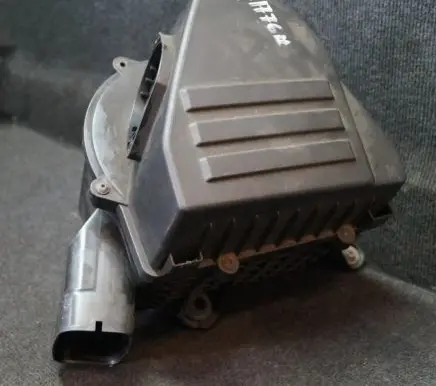 Seat Ibiza IV (6J,6P) Air filter box 6R0129601C 6R0129607E