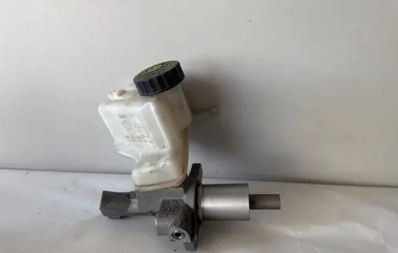 Mercedes-Benz C W204 Master brake cylinder A2044300102 03350800121