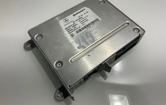 Mercedes-Benz CLS C219 Bluetooth control unit module A2118701885 DM60219069 SM60219069