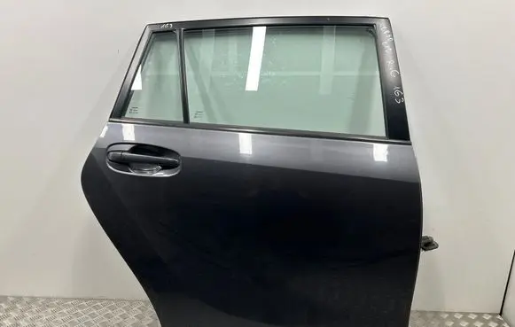 Toyota Verso Rear door