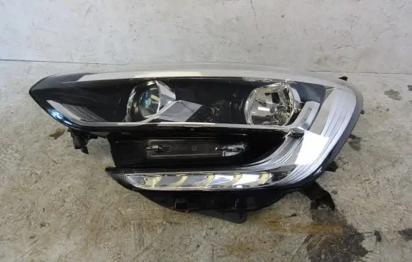 Renault Megane IV Headlight/headlamp 260603157R