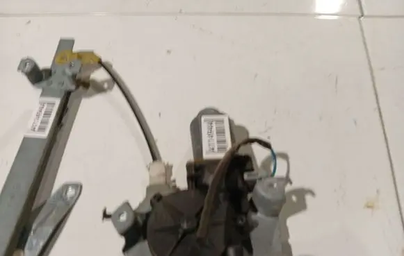 Nissan Primera Rear door window regulator motor 400601