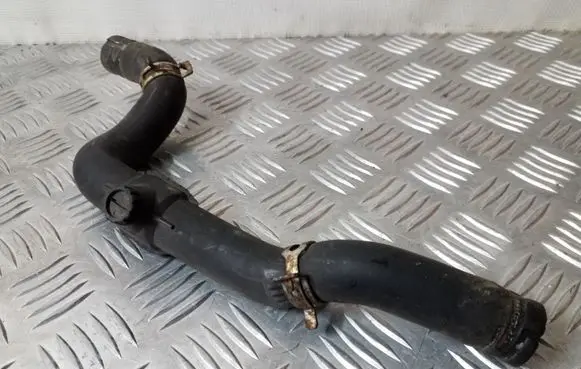 Renault Trafic II (X83) Engine coolant pipe/hose