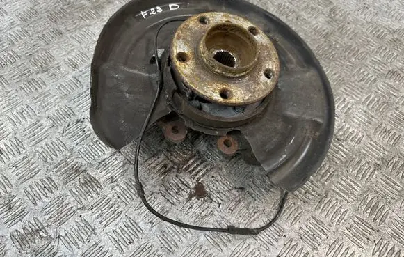 BMW 2 F22 F23 Rear wheel hub