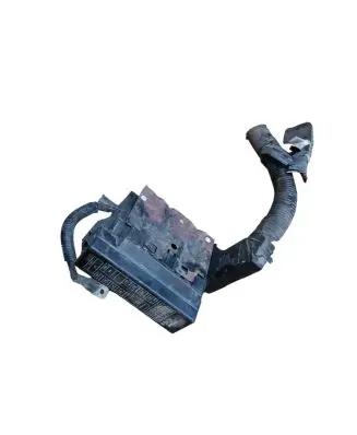 Nissan Almera Tino Fuse module 71543266