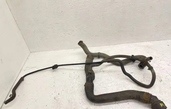 Volkswagen PASSAT B6 Engine coolant pipe/hose 1J0121619 1J0122447CC