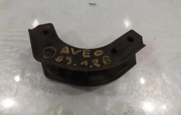 Chevrolet Aveo Gearbox mounting bracket