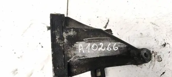 Mercedes-Benz Vito Viano W639 Engine mounting bracket A6462230204