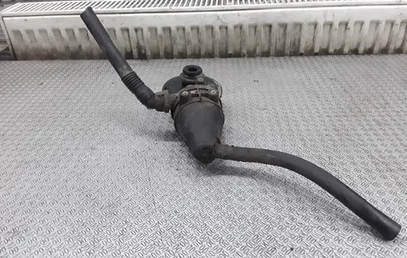 BMW 5 E39 Breather/breather pipe/hose 1703484
