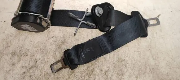 Dacia Sandero II Middle seatbelt (rear) 622488800D 888506476R