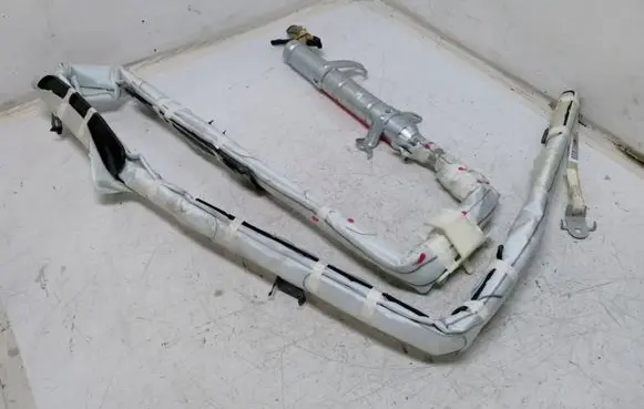 Mazda 3 I Roof airbag 607220500A