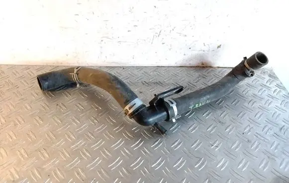 Toyota RAV 4 (XA40) Engine coolant pipe/hose 