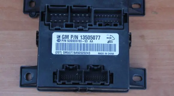 Opel Insignia A Seat control module 13505077 5DS9337833
