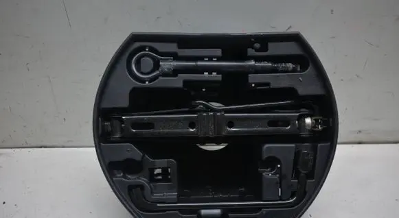 Citroen C3 Picasso Tool set 9655342680