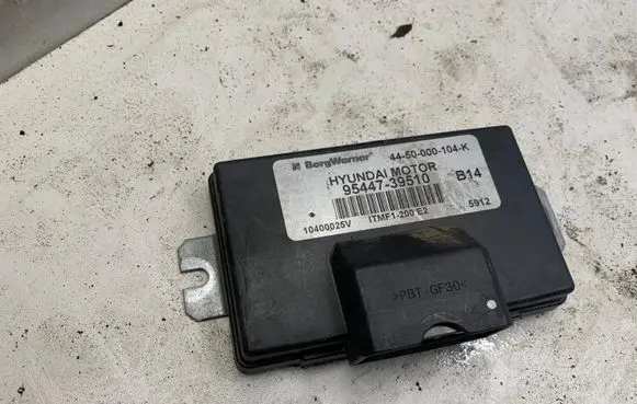 Hyundai Santa Fe Torque split ecu control unit/module 9544739510