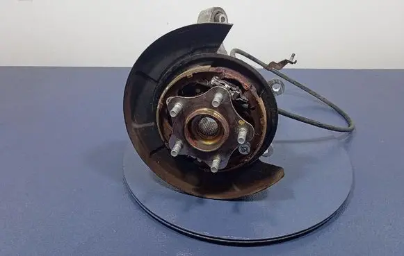 Infiniti Q50 Front wheel hub spindle knuckle 