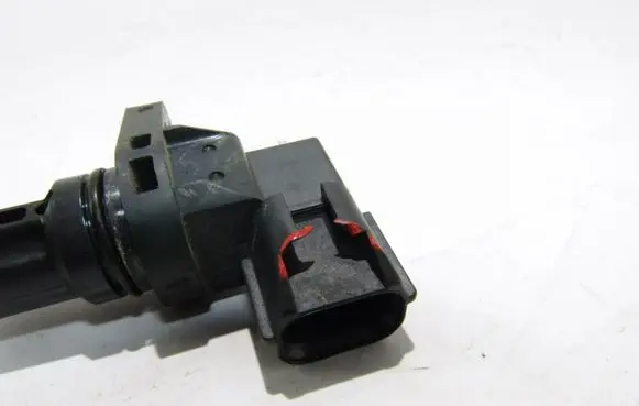Mazda 2 Crankshaft position sensor J5T30571