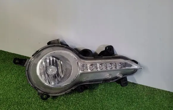 Hyundai i30 Front fog light 92202A6310