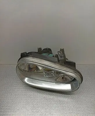 Volkswagen Golf IV Headlight/headlamp