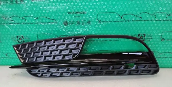 Audi A5 8T 8F Front bumper lower grill 8T0807681H 8T0807681