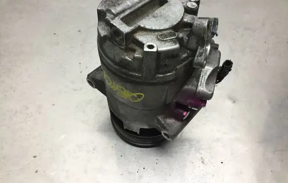 Nissan Qashqai+2 Air conditioning (A/C) compressor (pump) 92600JD75A