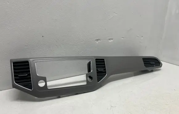 Radio/GPS head unit trim