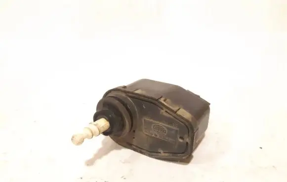 Volkswagen Golf III Headlight level adjustment motor 1H0941295 00437547