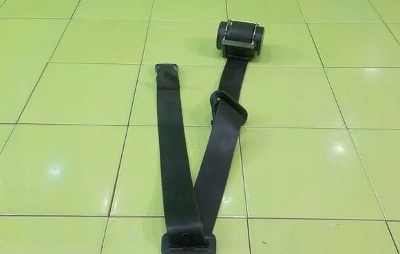 Mercedes-Benz Citan W415 Front seatbelt PRZOD BEZPIECZENSTWA