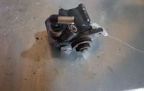 Opel Movano A Power steering pump