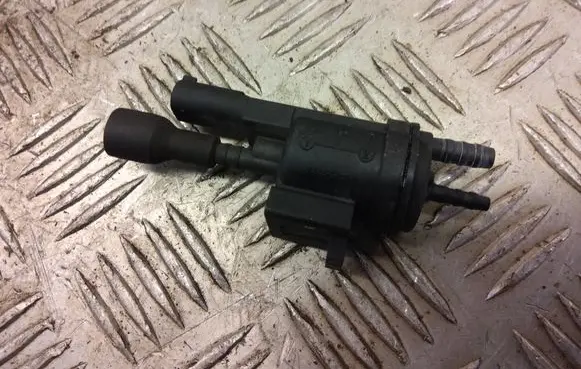 Mercedes-Benz CL C215 Valve vacuum 0025401497