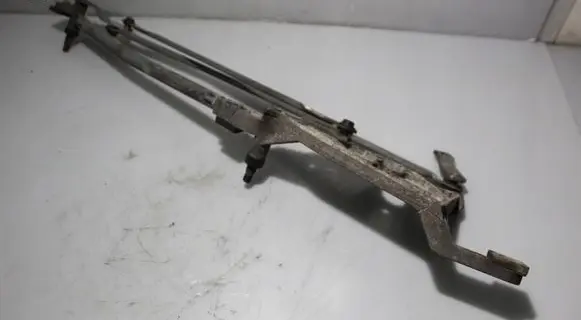 Ford Focus Front wiper linkage 