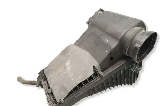 Audi Q7 4L Air filter box 7L0129620