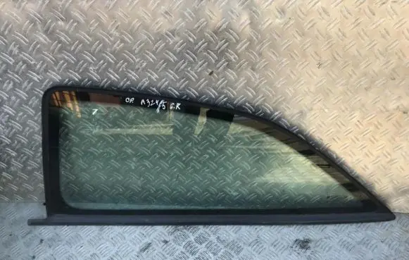 Opel Astra G Rear side window