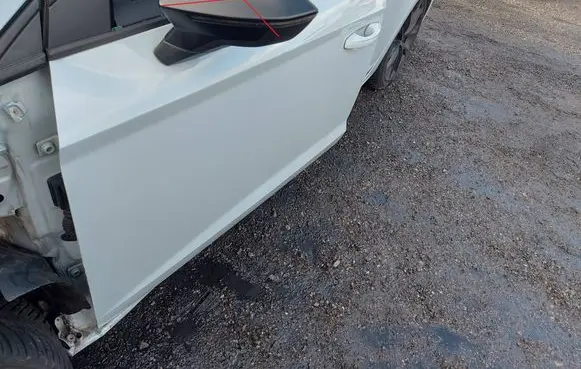 Seat Leon (5F) Front door 