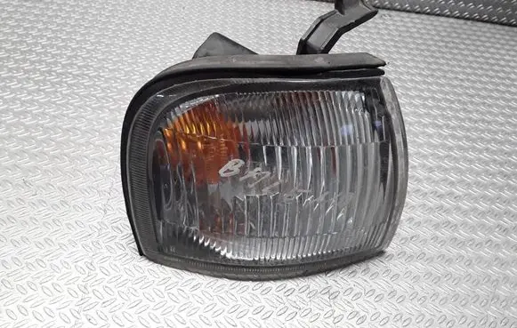 Suzuki Baleno EG Front indicator light