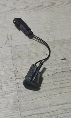 Ford Mondeo MK V Windshield washer spray nozzle 