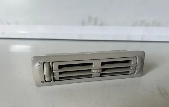 Volkswagen Multivan T4 Dash center air vent grill 703820963