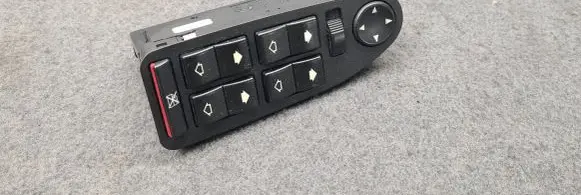 BMW 7 E38 Electric window control switch 6907110