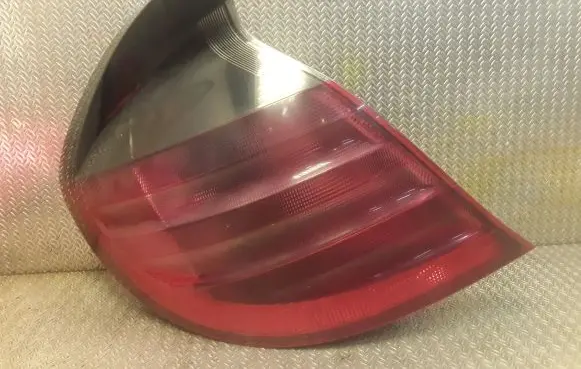 Mercedes-Benz C W203 Rear/tail lights 2038200564