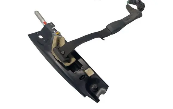 Volvo V70 Front seatbelt 6041213RH 6234457445