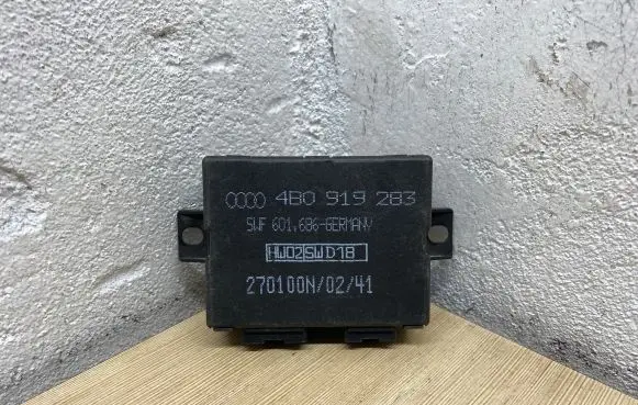 Audi A6 S6 C5 4B Parking PDC control unit/module 4B0919283 601686 27010JN