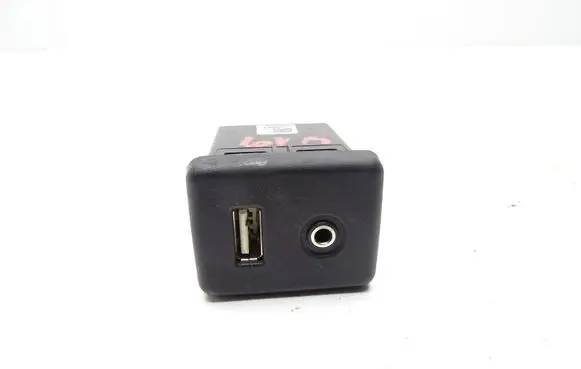 Opel Insignia A AUX in-socket connector 22875063