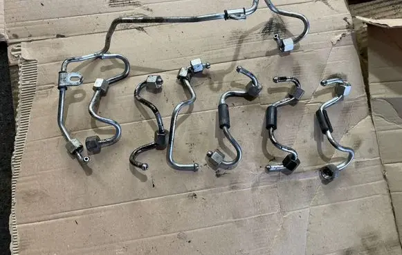 Infiniti FX Fuel main line pipe 